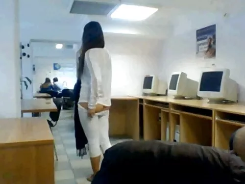 Bărbatul ăsta se fut ...