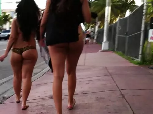 Tinerii filme porno  ...