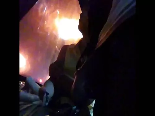 O fată trimisă cadou ...