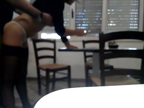 Cățea seducătoare a  ...