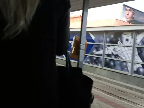 O tânără japoneză a  ...