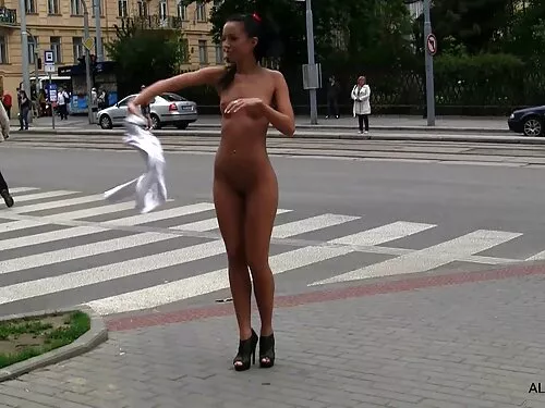 O tânără minx apetis ...