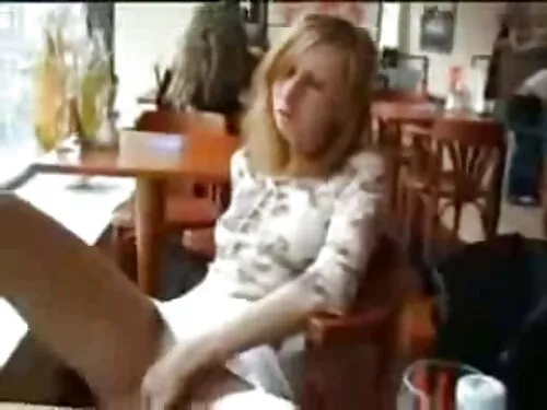 Pui cu părul sex xxx ...