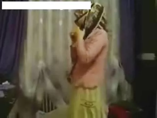 A atașat un penis lu ...