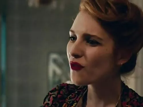Femeia coreeană face ...